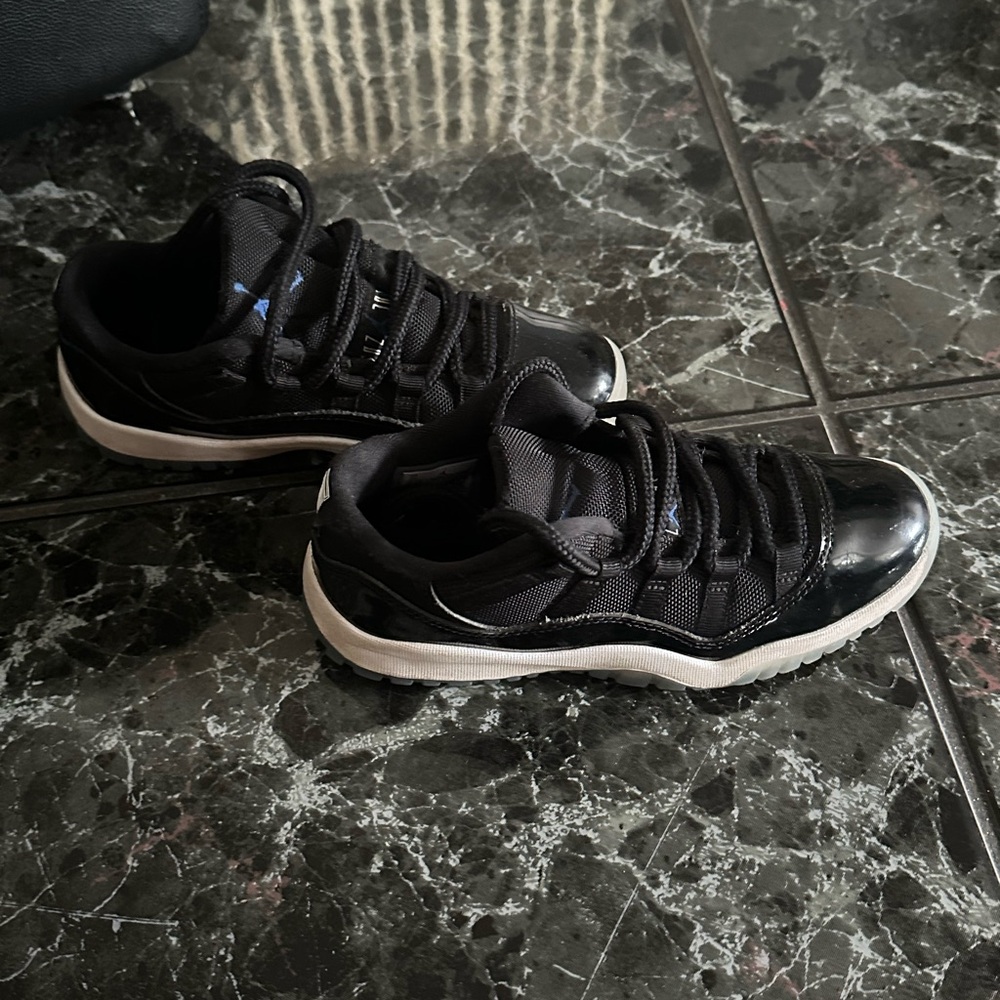 Jordan Kids Black and Gray Sneakers - Picture 3 of 3